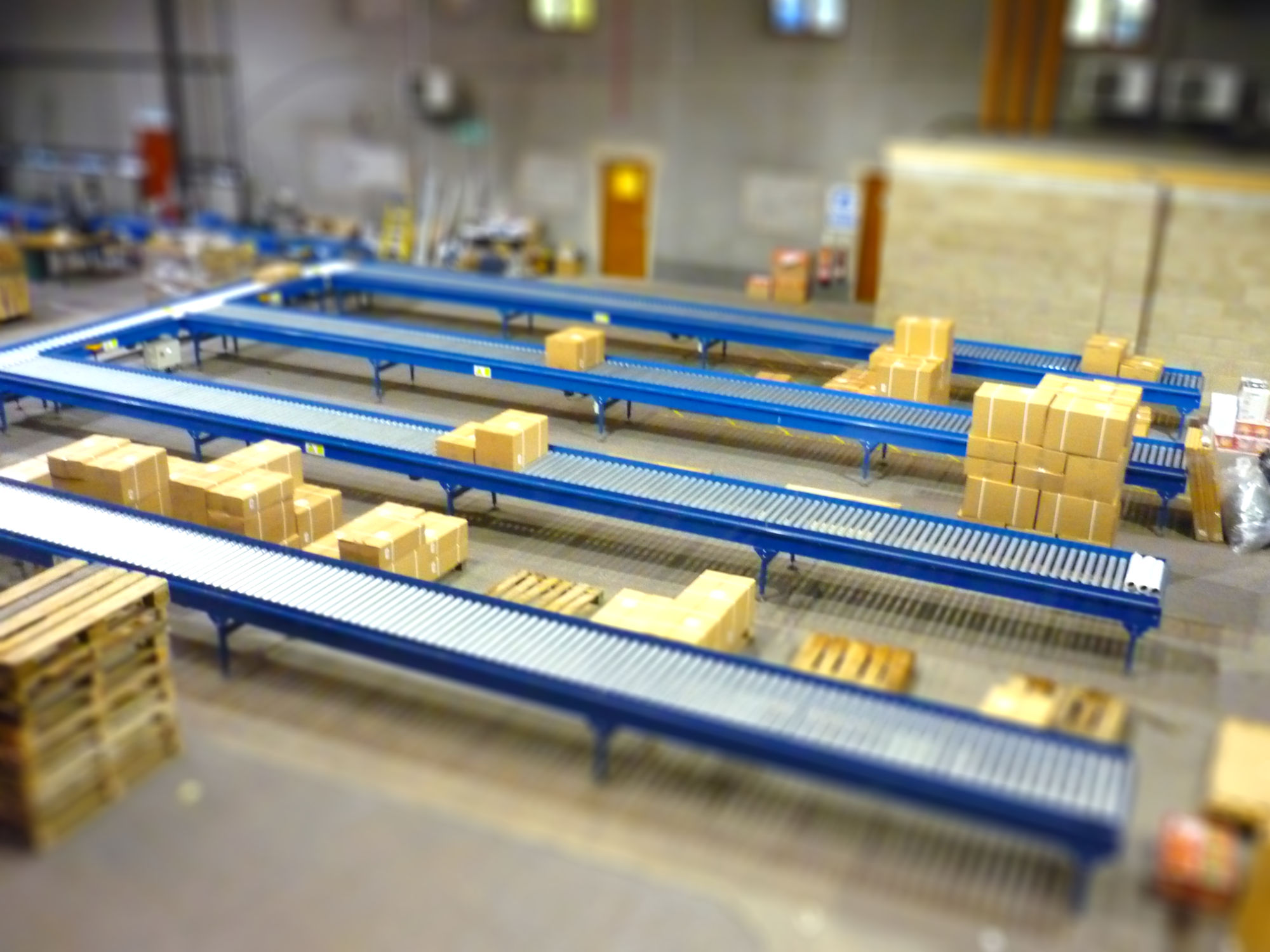 輥筒輸送線現(xiàn)場設(shè)計(jì)，輥筒流水線廠家